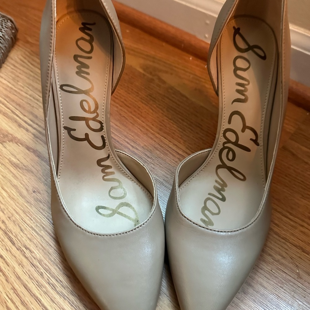 Sam Edelman Tan Heels Timeless Design